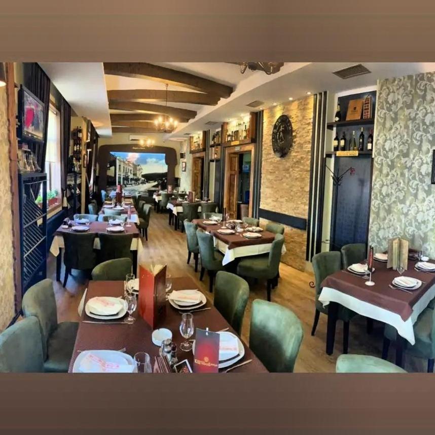 Pirocanac Hotel Style Rooms & Restaurant 皮罗特 外观 照片